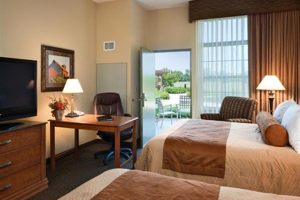 ClubHouse Hotel and Suites (Sioux Falls)